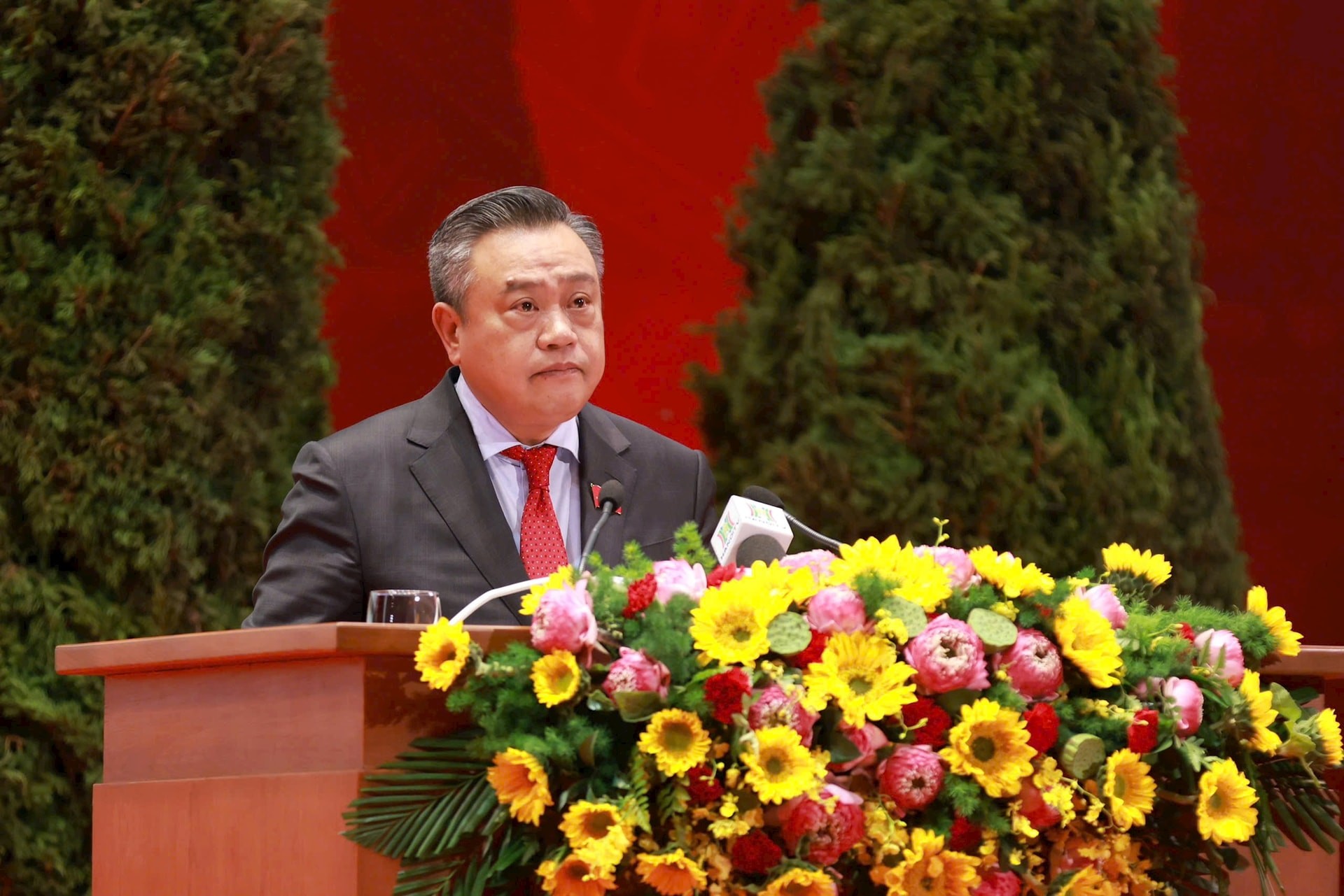 Bế mạc Đại hội đại biểu Đảng bộ thành phố Hà Nội khóa XVIII Bế mạc Đại hội đại biểu Đảng bộ thành phố Hà Nội khóa XVIII