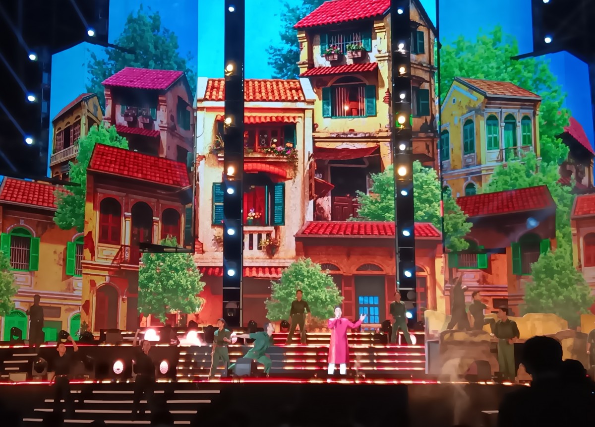 Chương trình nghệ thuật “Hà Nội - Khí phách ngàn năm - Vươn mình toả sáng”