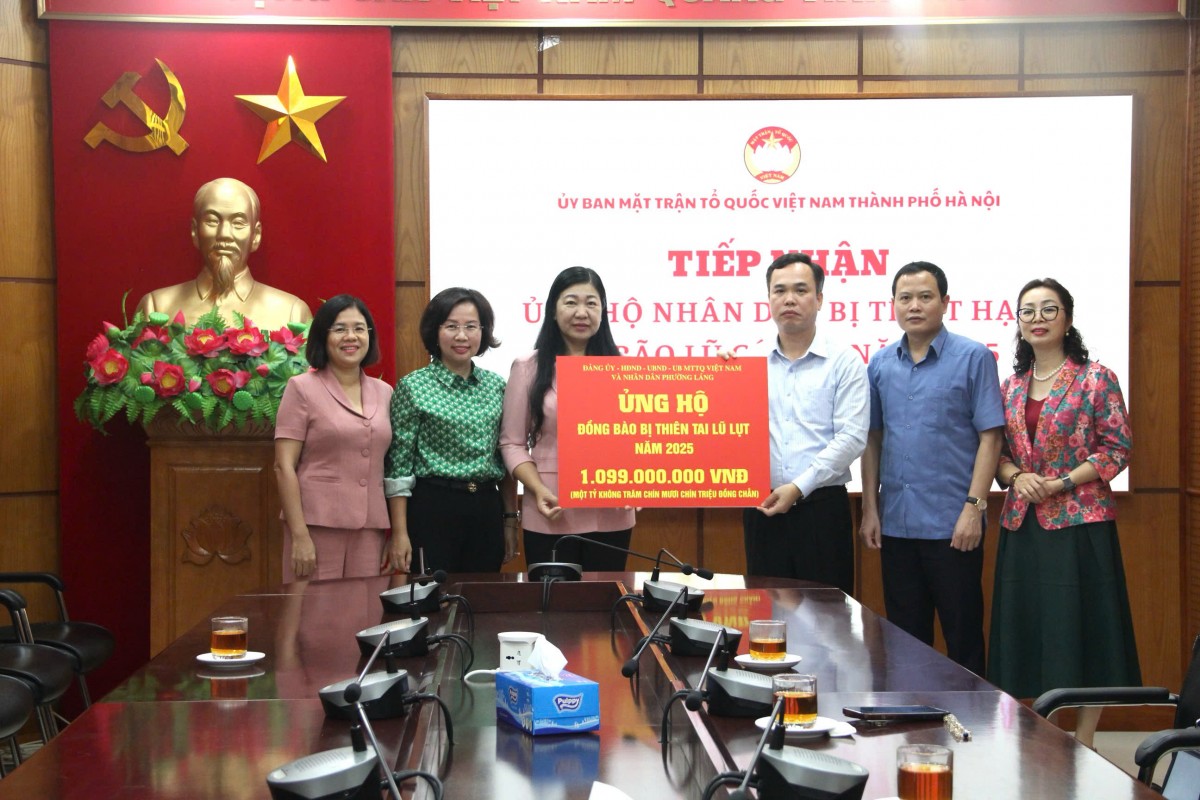 Hà Nội: Tiếp nhận hơn 24,48 tỷ đồng ủng hộ đồng bào bị thiệt hại do bão lũ