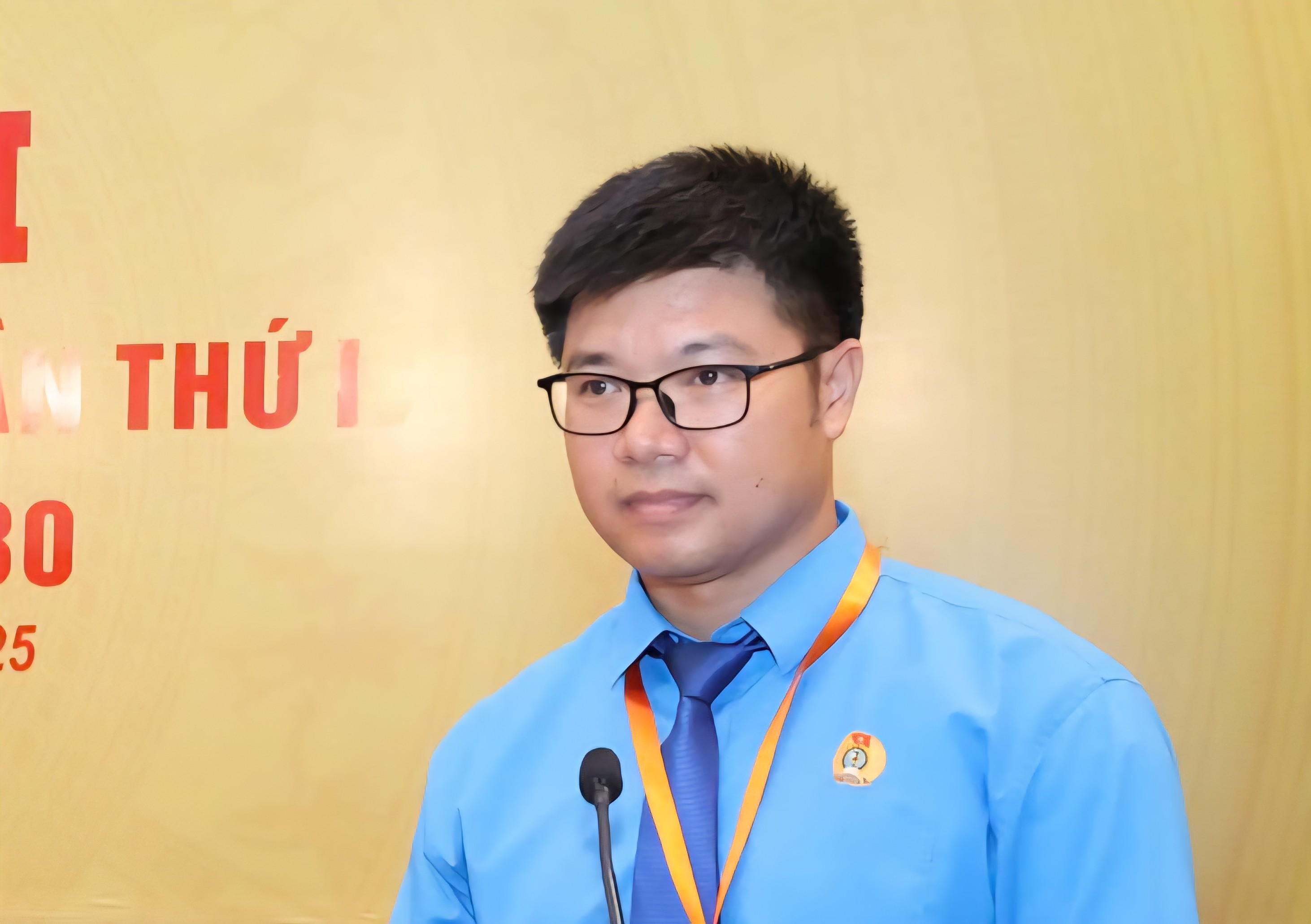 Thi đua đóng góp thiết thực vào việc thực hiện Nghị quyết Đại hội Đảng bộ thành phố Hà Nội Thi đua đóng góp thiết thực vào việc thực hiện Nghị quyết Đại hội Đảng bộ thành phố Hà Nội