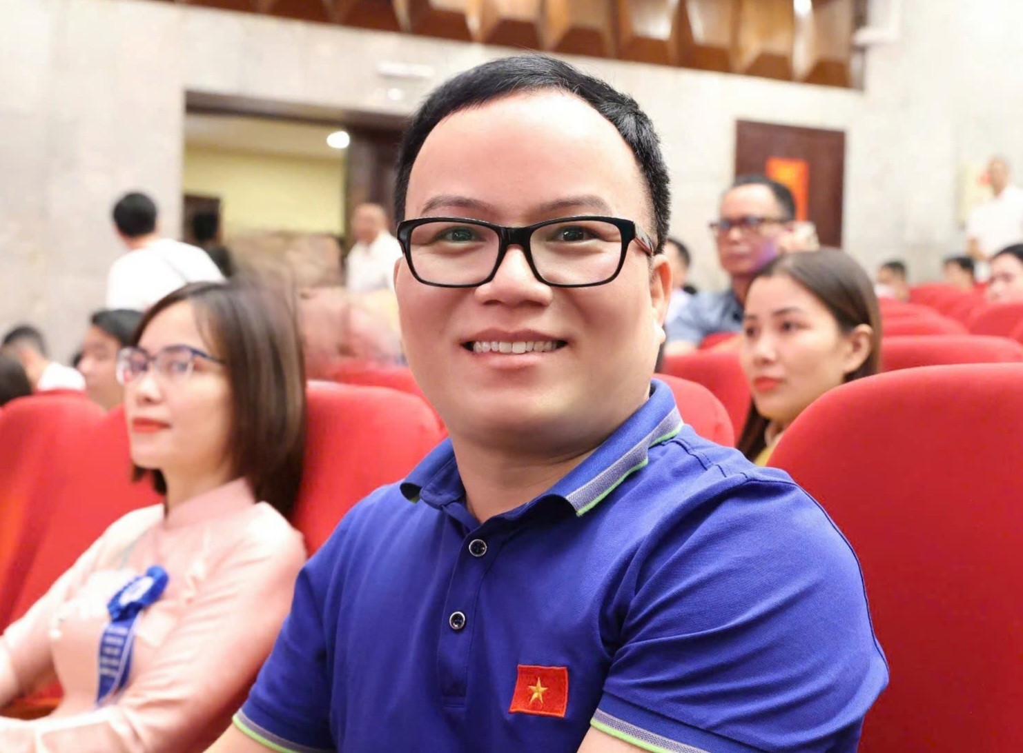 Thi đua đóng góp thiết thực vào việc thực hiện Nghị quyết Đại hội Đảng bộ thành phố Hà Nội Thi đua đóng góp thiết thực vào việc thực hiện Nghị quyết Đại hội Đảng bộ thành phố Hà Nội