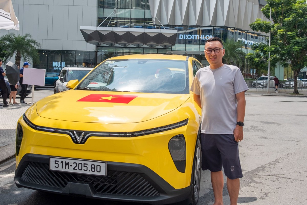 Khách hàng nói về VinFast Limo Green: “Tiết kiệm chi phí, phù hợp kinh doanh dịch vụ vận tải lẫn gia đình”