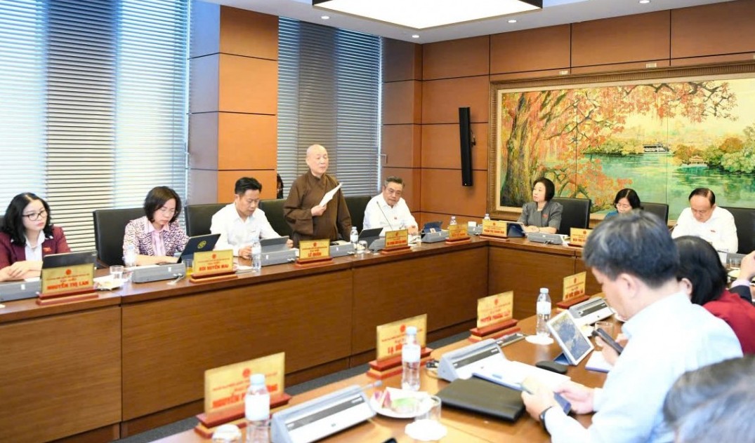 Cần khắc phục triệt để các “điểm nghẽn thể chế” và “điểm nghẽn hạ tầng số”