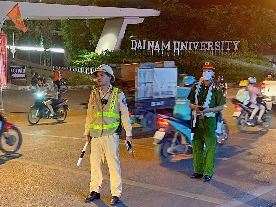 Hà Nội quyết liệt đưa việc chấp hành nồng độ cồn vào nền nếp, nâng cao ý thức toàn dân Hà Nội quyết liệt đưa việc chấp hành nồng độ cồn vào nền nếp, nâng cao ý thức toàn dân