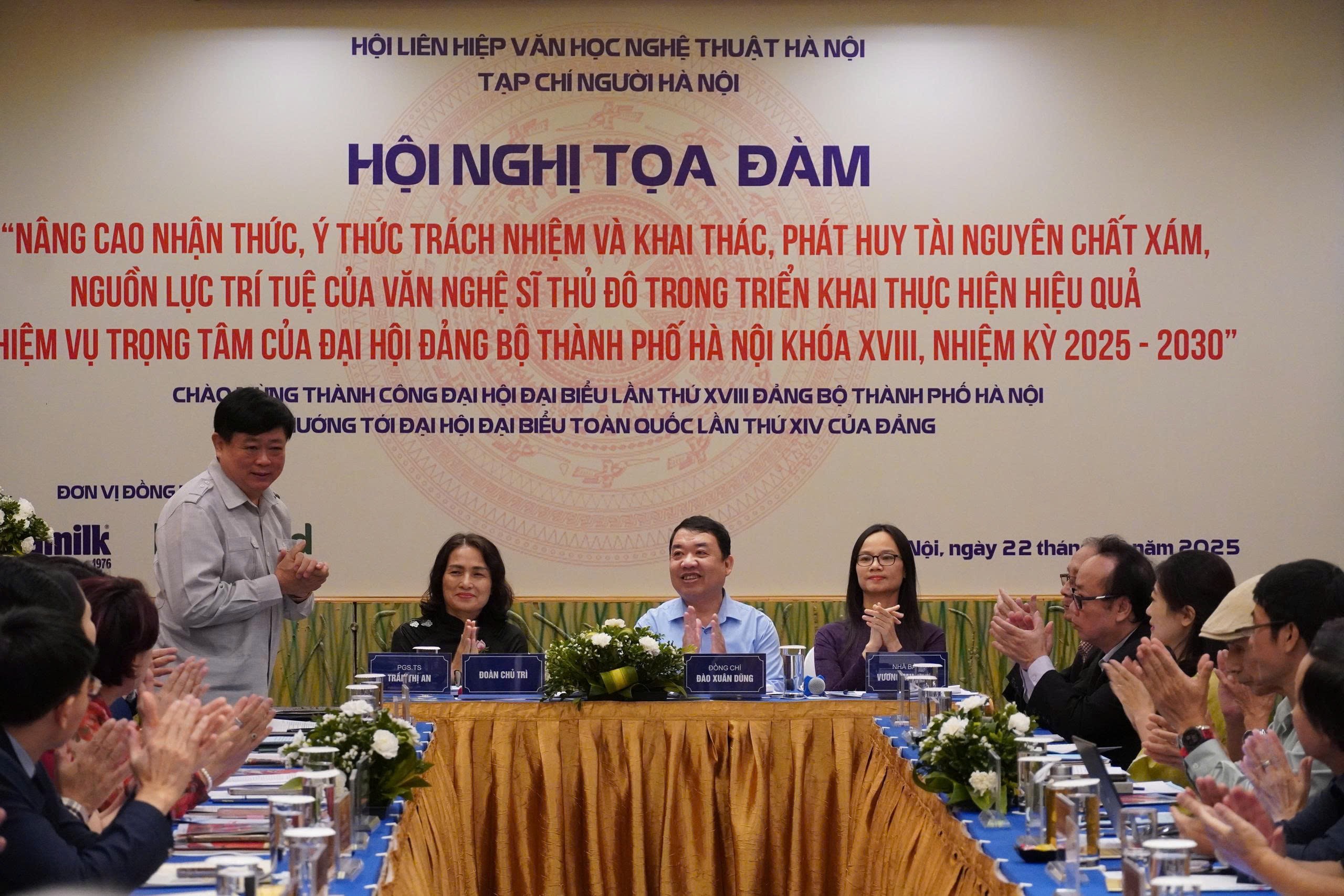 Phát huy vai trò, vị thế và trách nhiệm của giới văn nghệ sĩ Thủ đô trong giai đoạn mới Phát huy vai trò, vị thế và trách nhiệm của giới văn nghệ sĩ Thủ đô trong giai đoạn mới