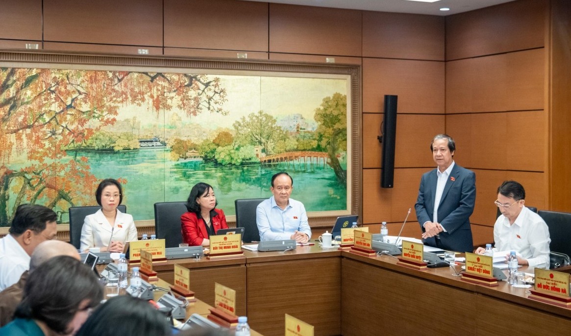 Bộ trưởng Nguyễn Kim Sơn nói về định hướng sửa đổi 3 dự án luật giáo dục