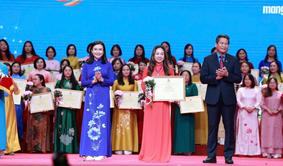 Tấm gương tiêu biểu về người phụ nữ “Hai giỏi” trong thời đại mới