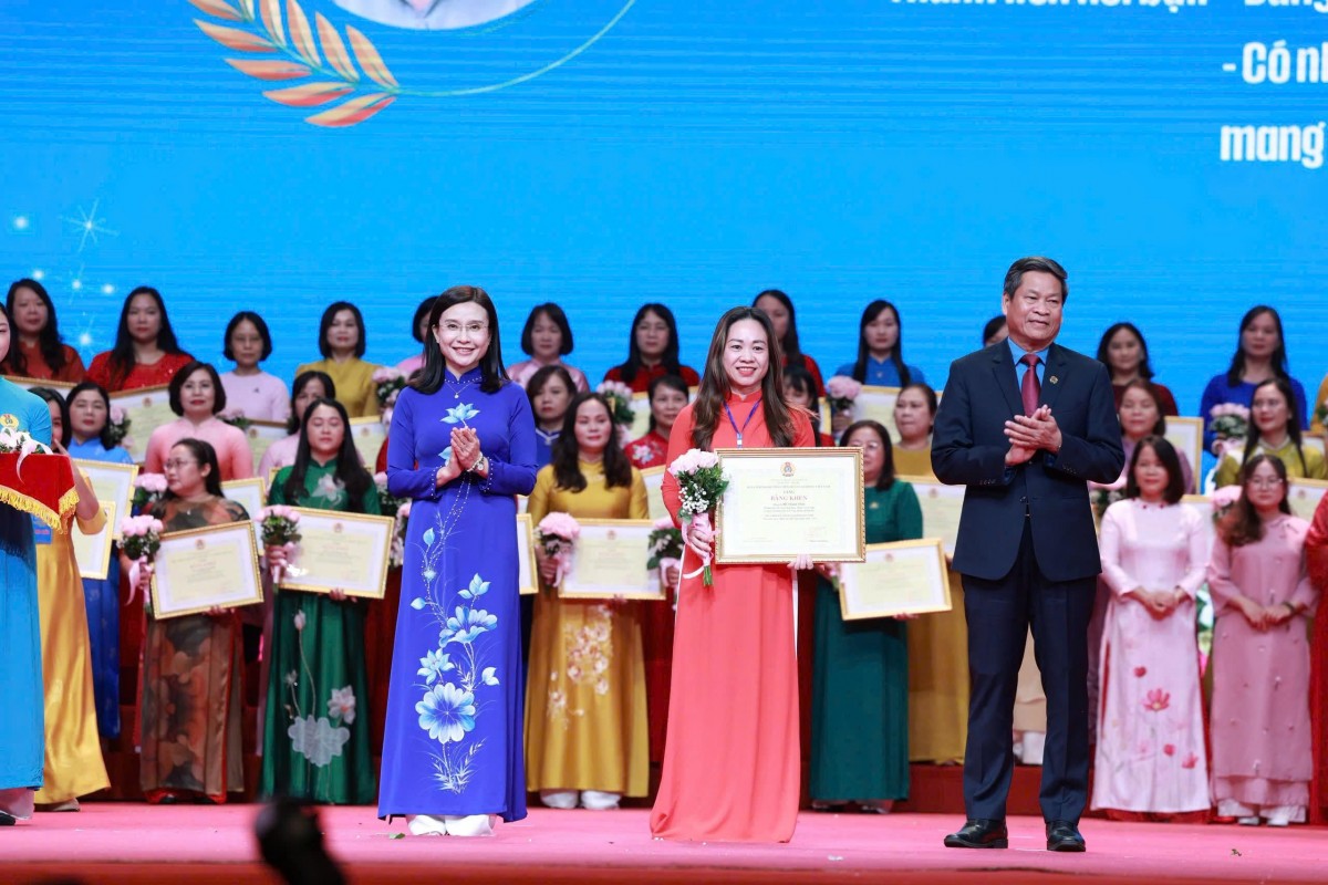 Tấm gương tiêu biểu về người phụ nữ “Hai giỏi” trong thời đại mới