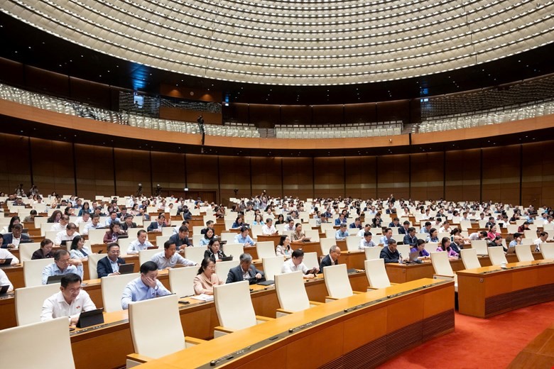 Nghiên cứu quy định hỗ trợ tài chính đối với phụ nữ sinh đủ 2 con