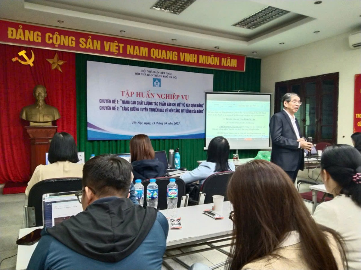 Nâng tầm ngòi bút viết về xây dựng Đảng và bảo vệ nền tảng tư tưởng của Đảng