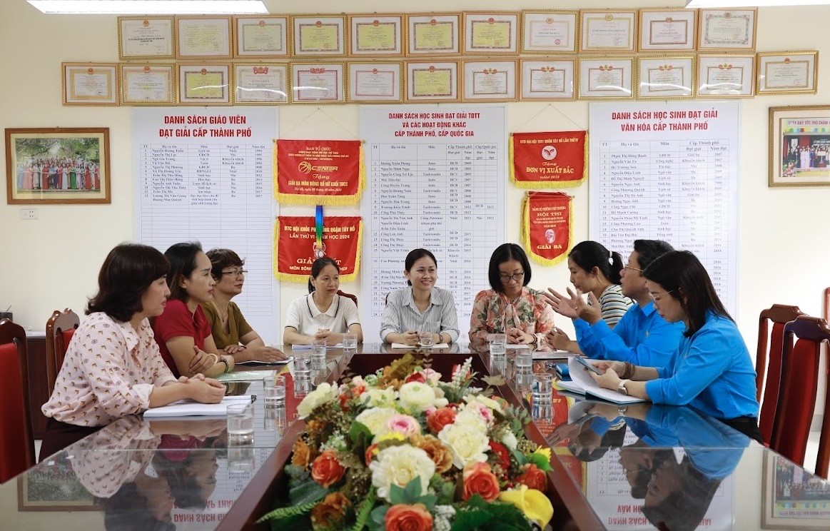 Công đoàn phường Phú Thượng vững điểm tựa cho người lao động Công đoàn phường Phú Thượng vững điểm tựa cho người lao động