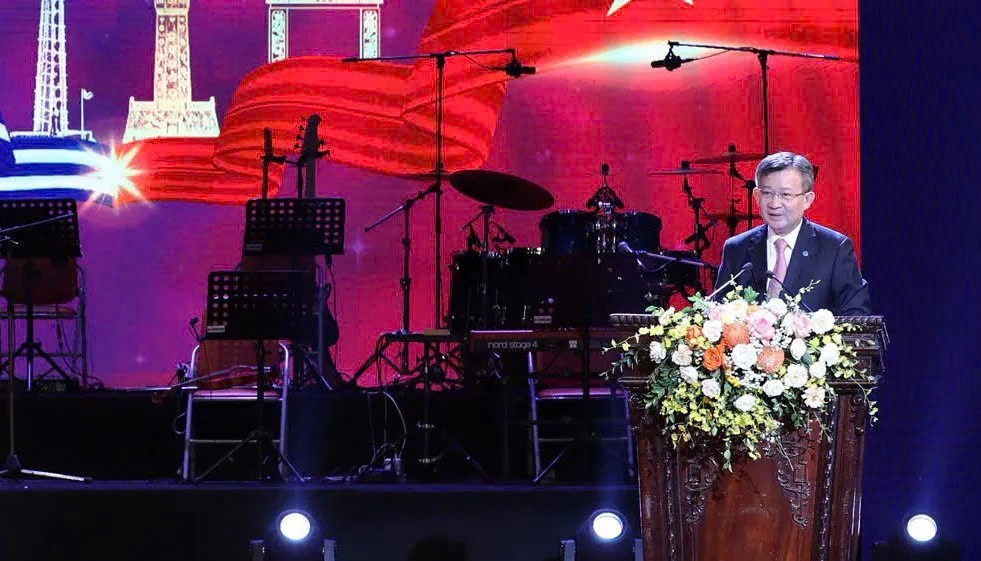 Trường Cao đẳng Y tế Hà Nội được vinh danh có nhiều hoạt động ủng hộ nhân dân Cuba