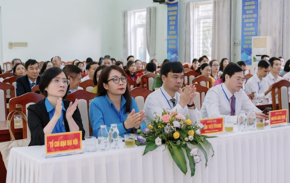 Công đoàn xã Ngọc Hồi đẩy mạnh chuyển đổi số trong hoạt động công đoàn Công đoàn xã Ngọc Hồi đẩy mạnh chuyển đổi số trong hoạt động công đoàn