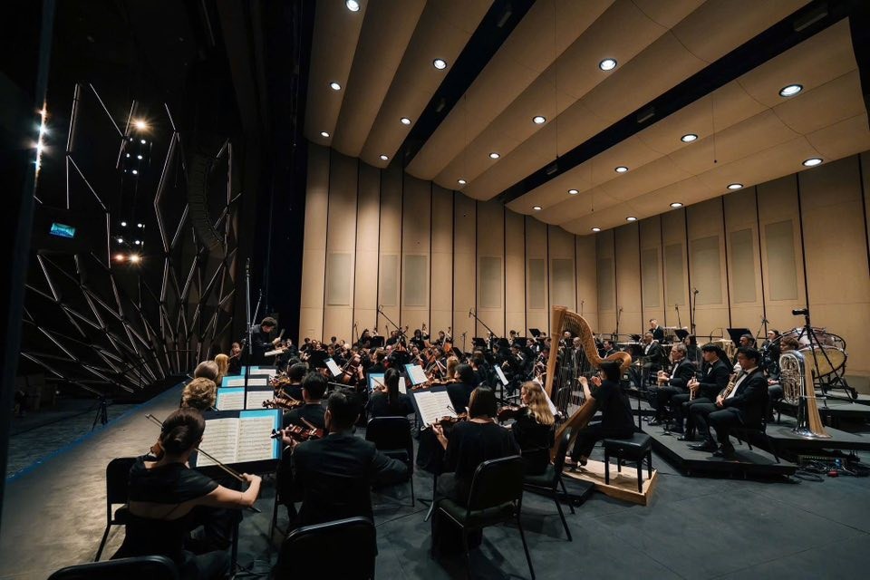 Huyền thoại violin Joshua Bell sẽ biểu diễn cùng Dàn nhạc SSO trong hòa nhạc “Fantastique!”