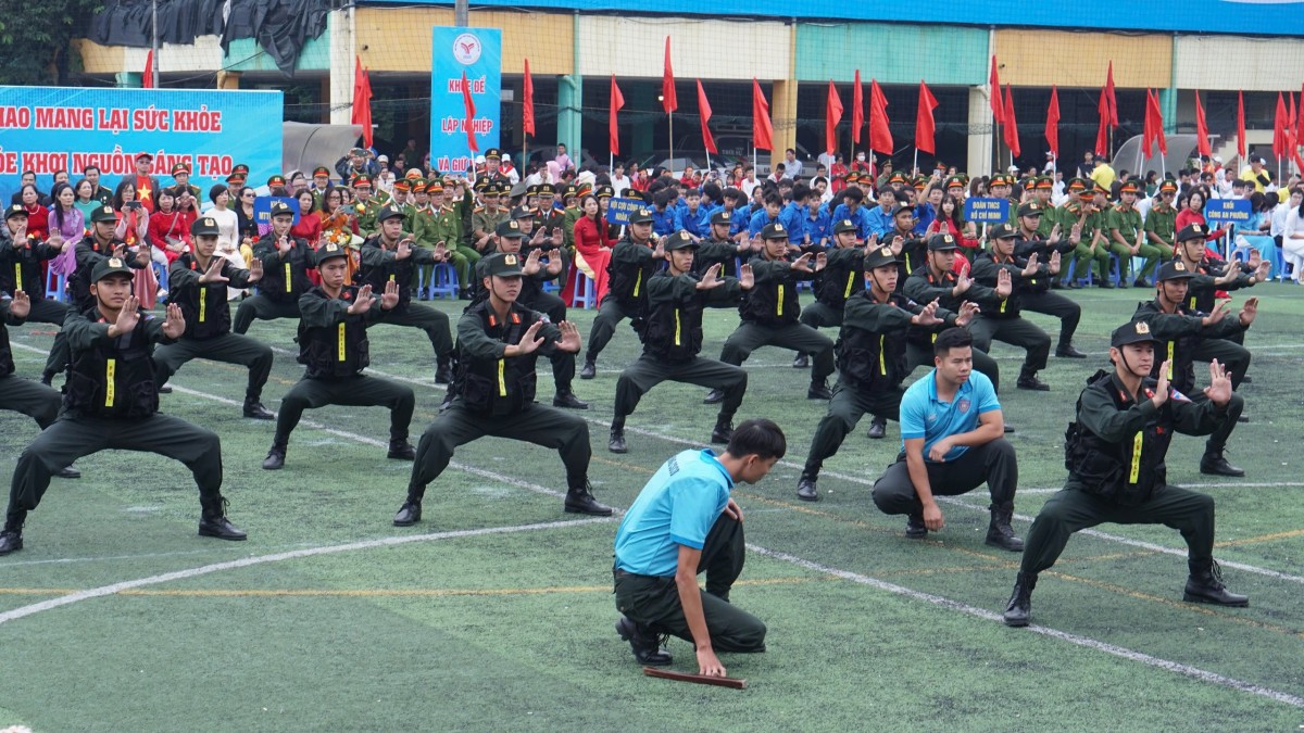 Phường Hồng Hà khai mạc Đại hội thể dục thể thao lần thứ nhất - năm 2025 Phường Hồng Hà khai mạc Đại hội thể dục thể thao lần thứ nhất - năm 2025