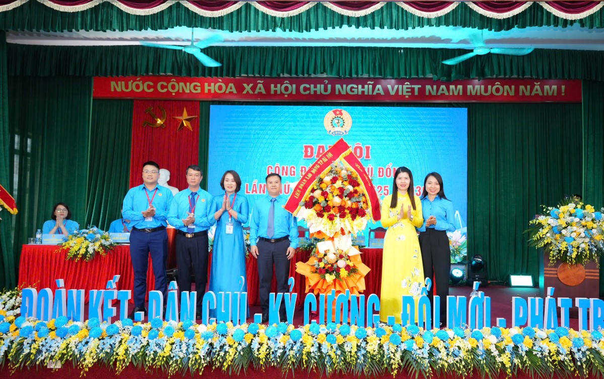 Công đoàn góp phần xây dựng xã Phù Đổng phát triển bền vững, văn minh, hiện đại