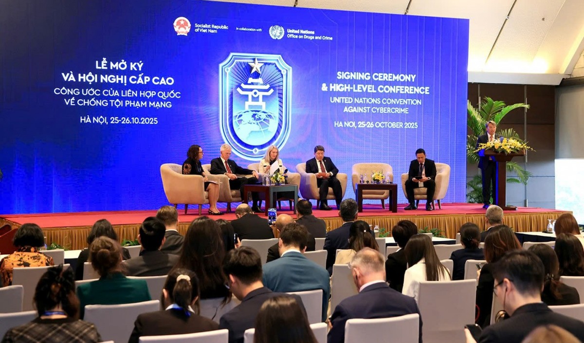 Bảo đảm quyền con người là nền tảng cốt lõi của chuyển đổi số Bảo đảm quyền con người là nền tảng cốt lõi của chuyển đổi số