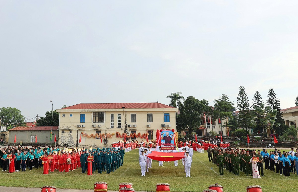 Gần 1.000 vận động viên tham gia Đại hội Thể dục Thể thao xã Xuân Mai