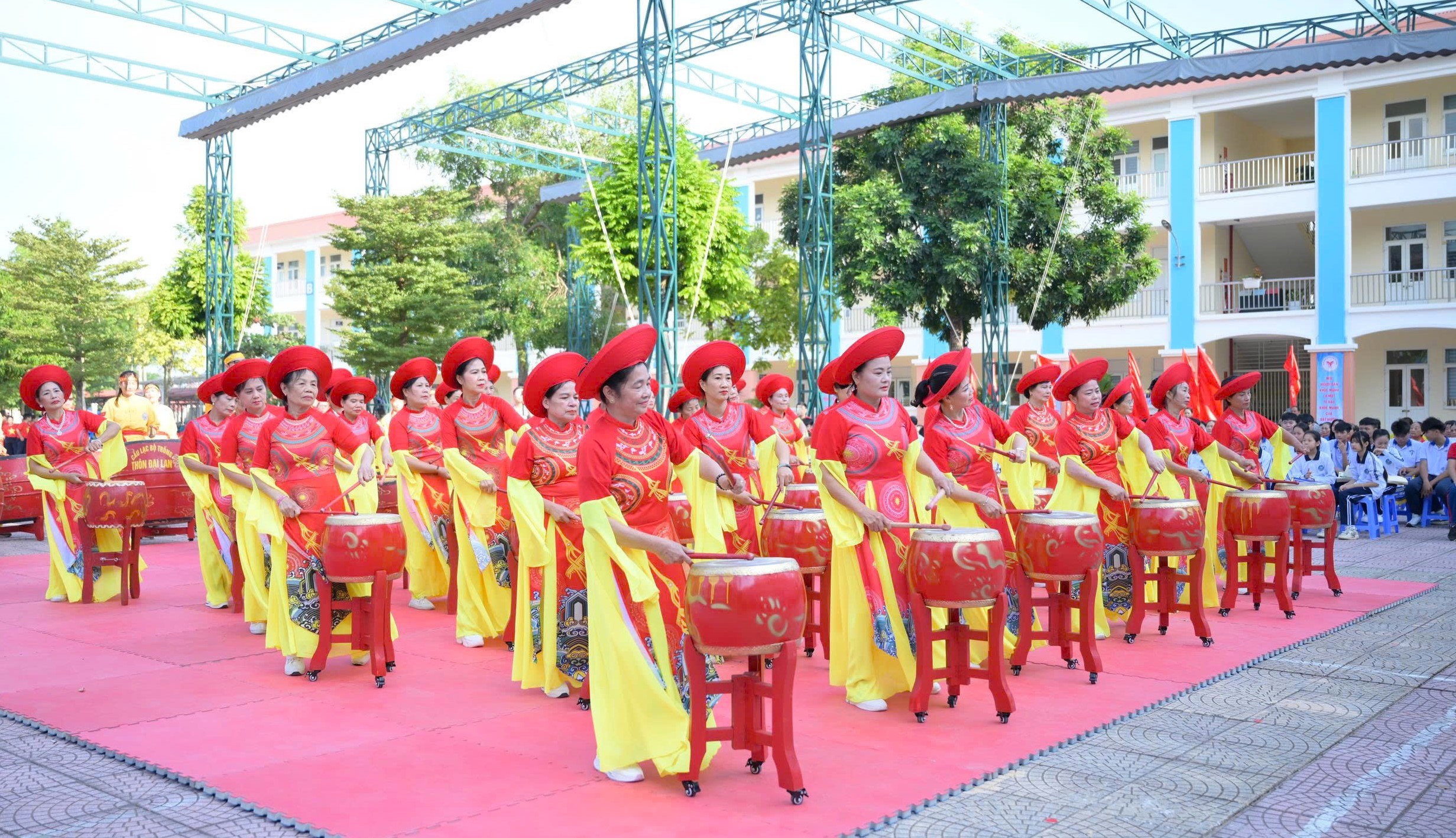 Khí thế ngày hội thể thao toàn dân xã Nam Phù