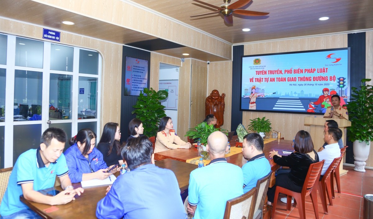 Xây dựng văn hóa giao thông: Gắn trách nhiệm với "tay lái" qua công tác tuyên truyền pháp luật