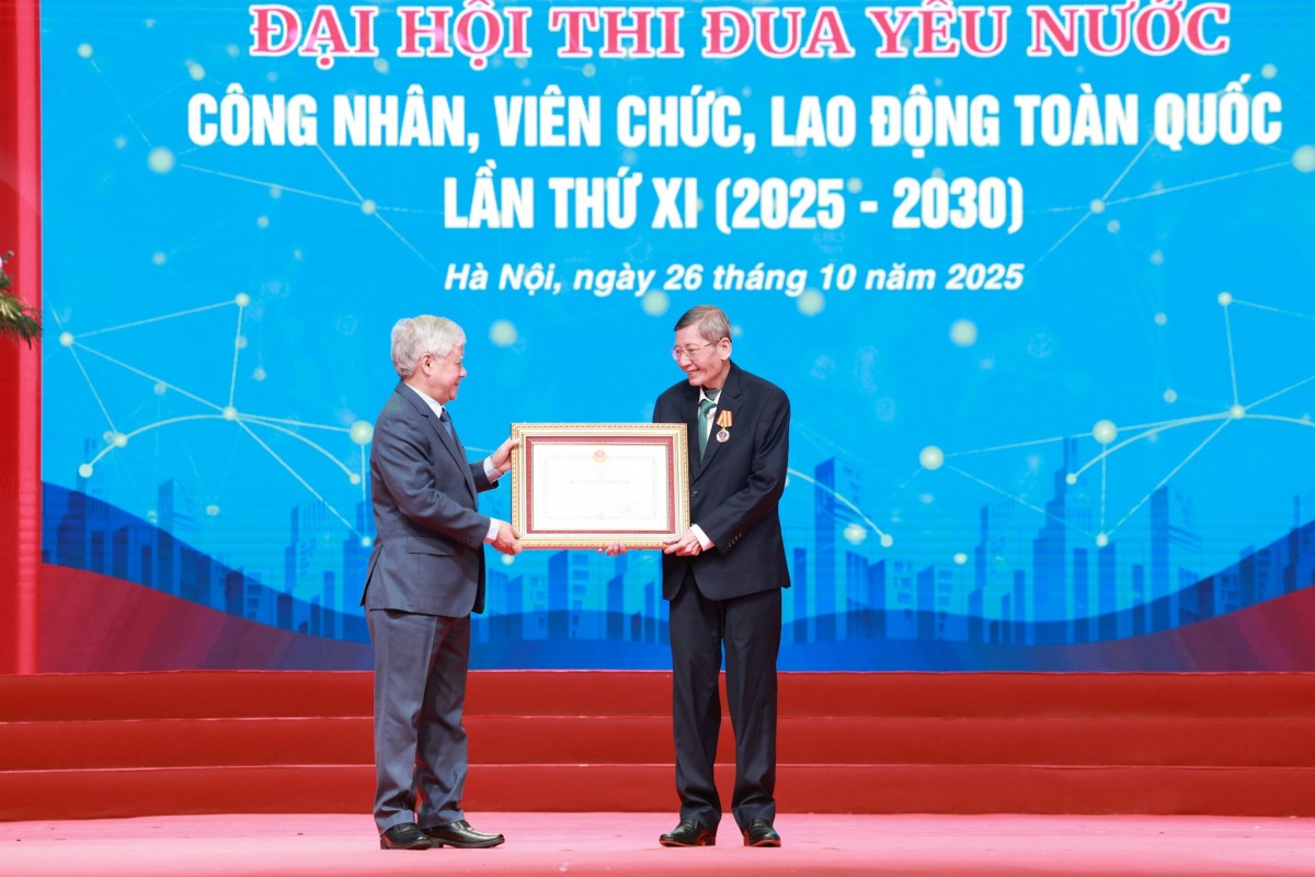 Đại hội thi đua yêu nước CNVCLĐ toàn quốc lần thứ XI: Tôn vinh 80 tập thể, cá nhân điển hình xuất sắc Đại hội thi đua yêu nước CNVCLĐ toàn quốc lần thứ XI: Tôn vinh 80 tập thể, cá nhân điển hình xuất sắc