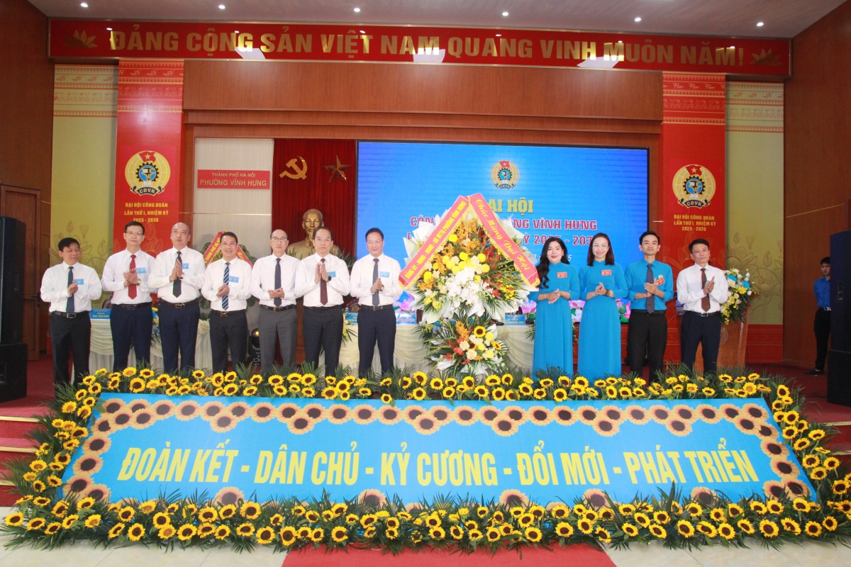 Công đoàn phường Vĩnh Hưng vững mạnh, đổi mới, sáng tạo Công đoàn phường Vĩnh Hưng vững mạnh, đổi mới, sáng tạo