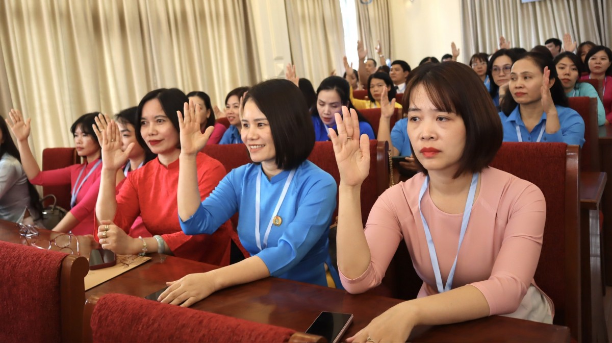 Đổi mới phương thức hoạt động, tiên phong chuyển đổi số Đổi mới phương thức hoạt động, tiên phong chuyển đổi số