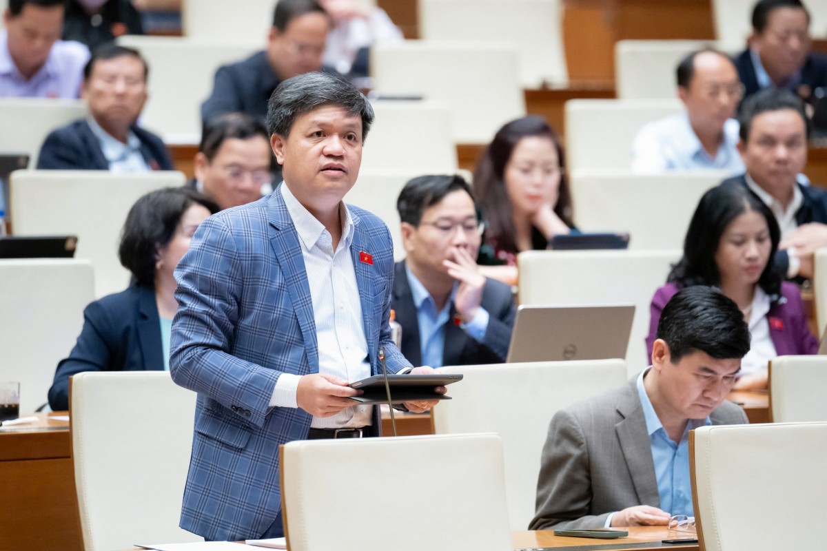 Kiểm Soát Việc Đăng Tải Thông Tin Về Tình Trạng Khẩn Cấp