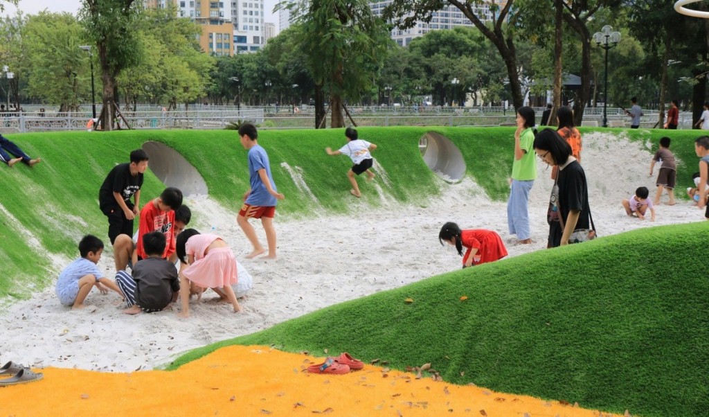 Công viên Cầu Giấy khang trang sau cải tạo: Niềm vui mới của người dân Thủ đô