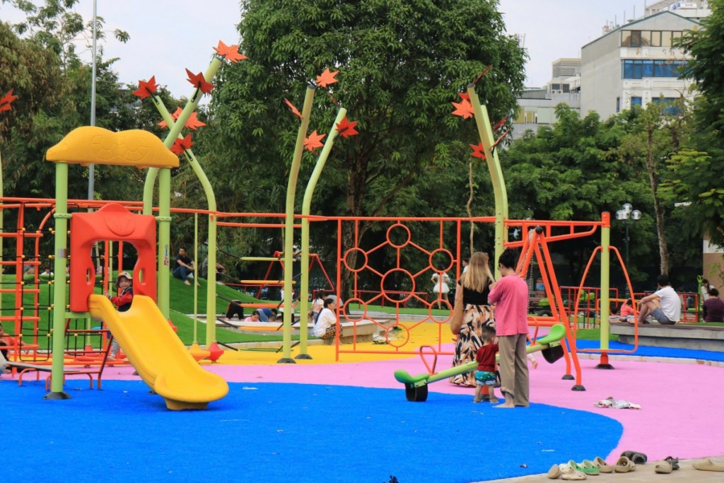 Công viên Cầu Giấy khang trang sau cải tạo: Niềm vui mới của người dân Thủ đô
