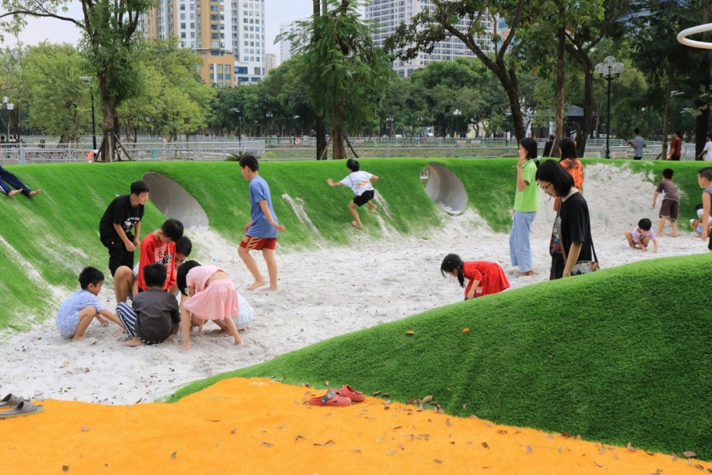 Công viên Cầu Giấy khang trang sau cải tạo: Niềm vui mới của người dân Thủ đô