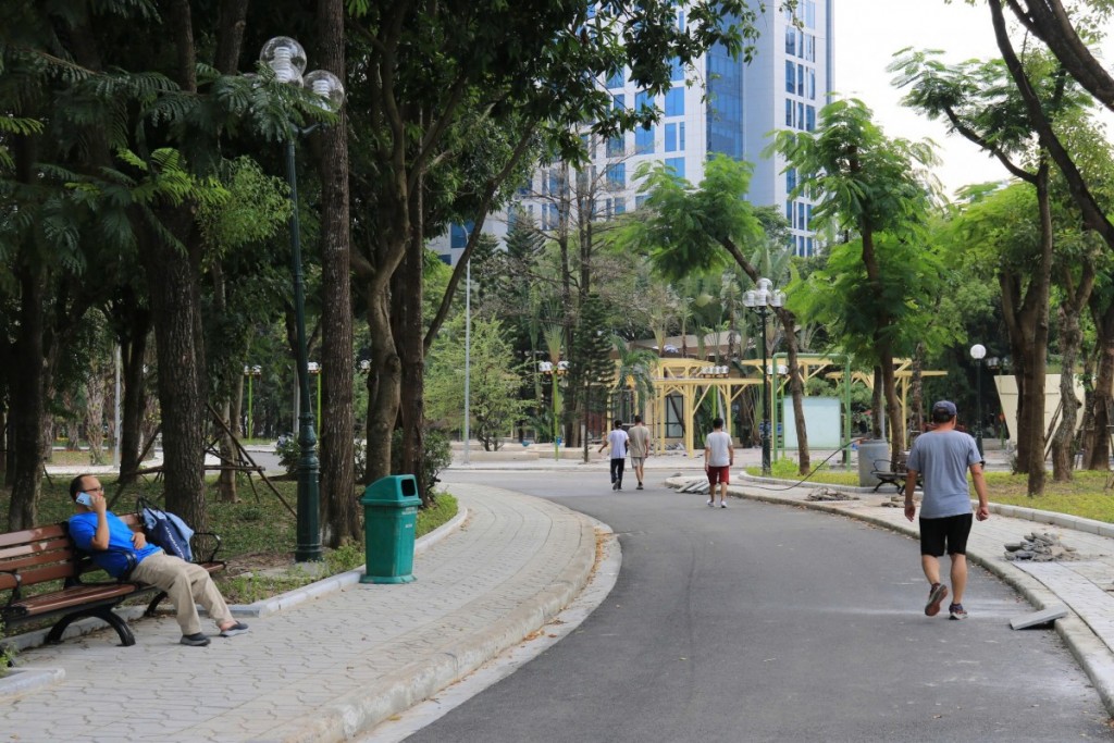 Công viên Cầu Giấy khang trang sau cải tạo: Niềm vui mới của người dân Thủ đô