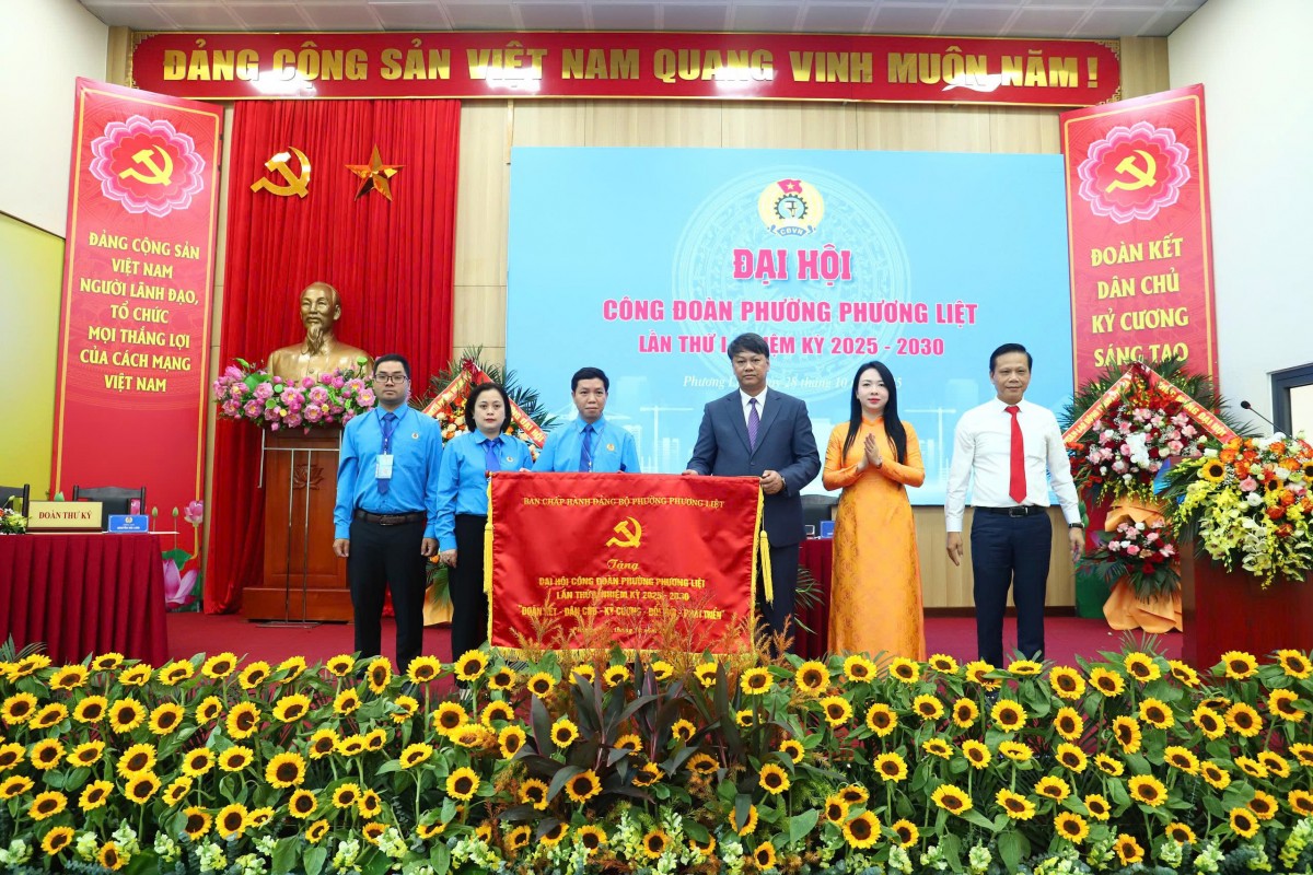 Công đoàn phường Phương Liệt: Đổi mới phương pháp hoạt động, đáp ứng yêu cầu trong tình hình mới Công đoàn phường Phương Liệt: Đổi mới phương pháp hoạt động, đáp ứng yêu cầu trong tình hình mới