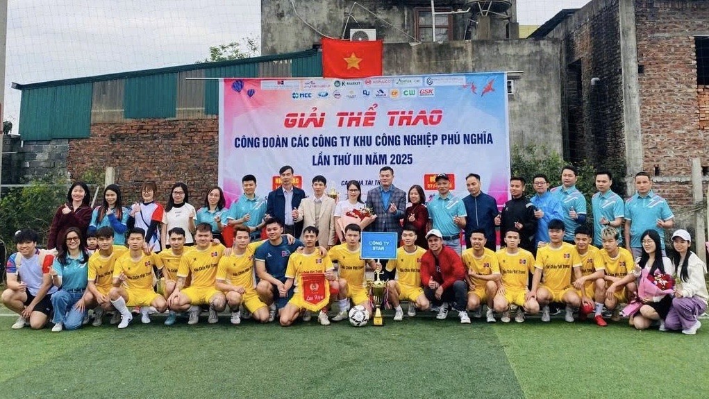 Đồng hành cùng doanh nghiệp, phát triển vững mạnh tổ chức Công đoàn