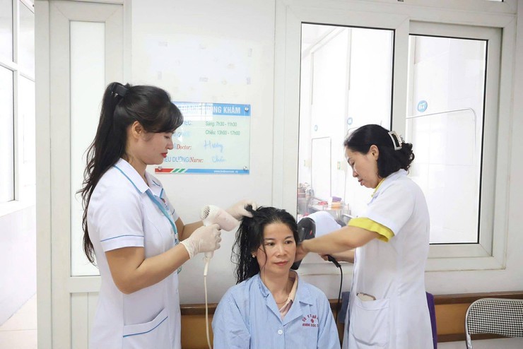 Tỏa sáng tinh thần tận tâm của người điều dưỡng Thủ đô Tỏa sáng tinh thần tận tâm của người điều dưỡng Thủ đô