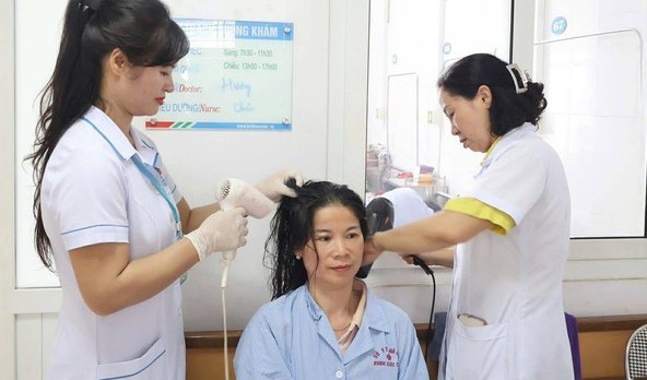 Tỏa sáng tinh thần tận tâm của người điều dưỡng Thủ đô