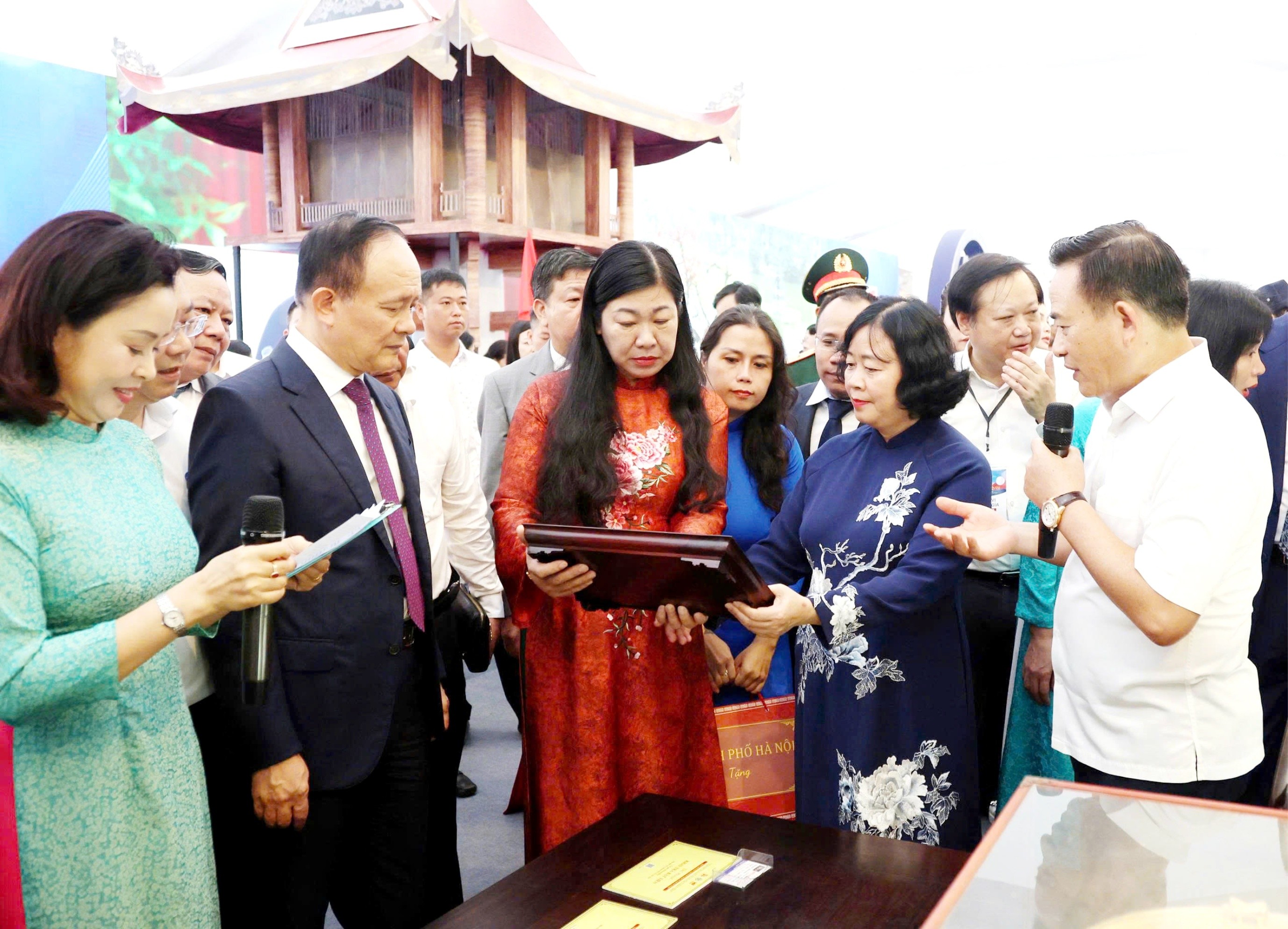 Kỳ 2: Hà Nội - điểm sáng hiện thực hóa tư duy vì Nhân dân trong phát triển văn hóa