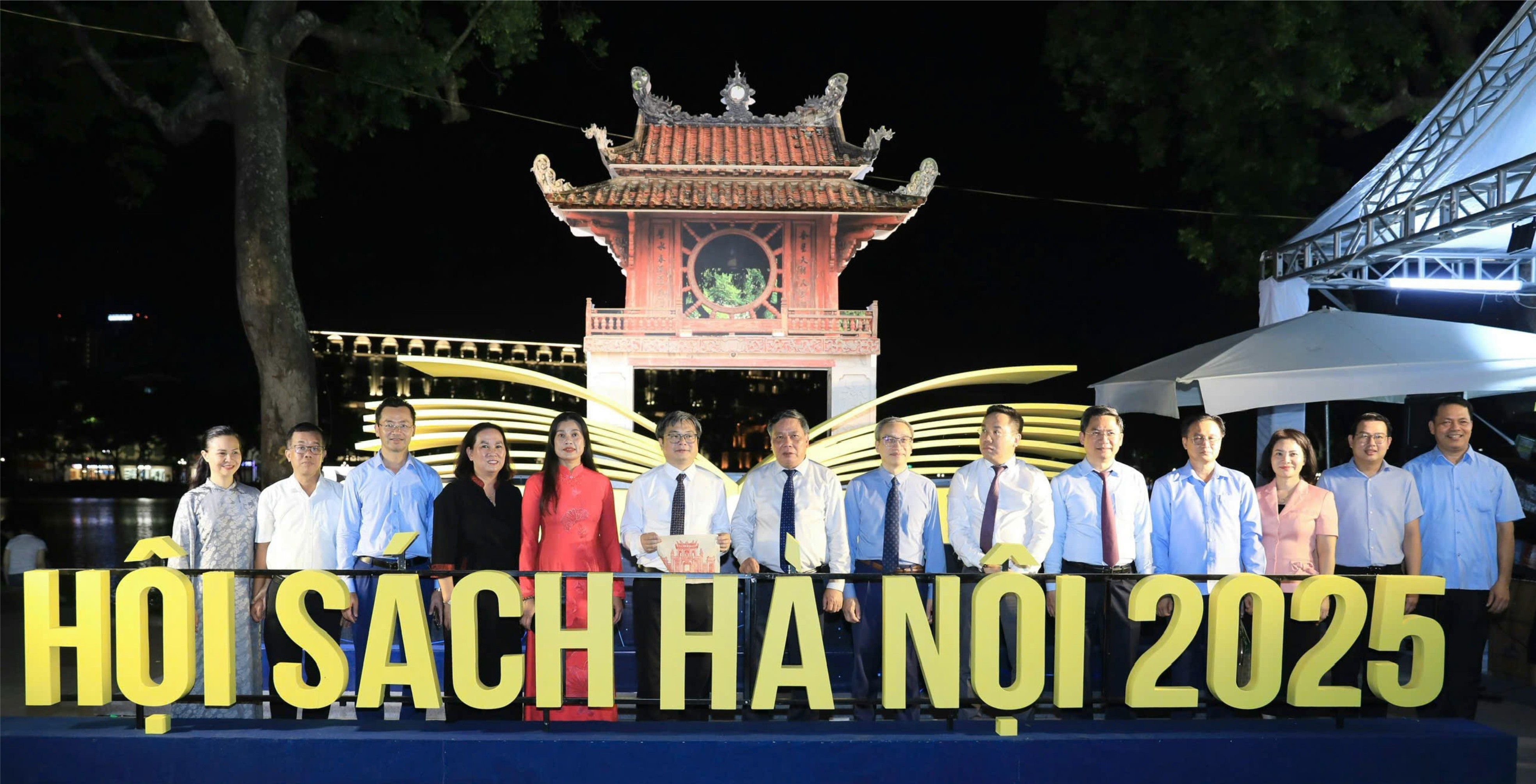 Kỳ 2: Hà Nội - điểm sáng hiện thực hóa tư duy vì Nhân dân trong phát triển văn hóa