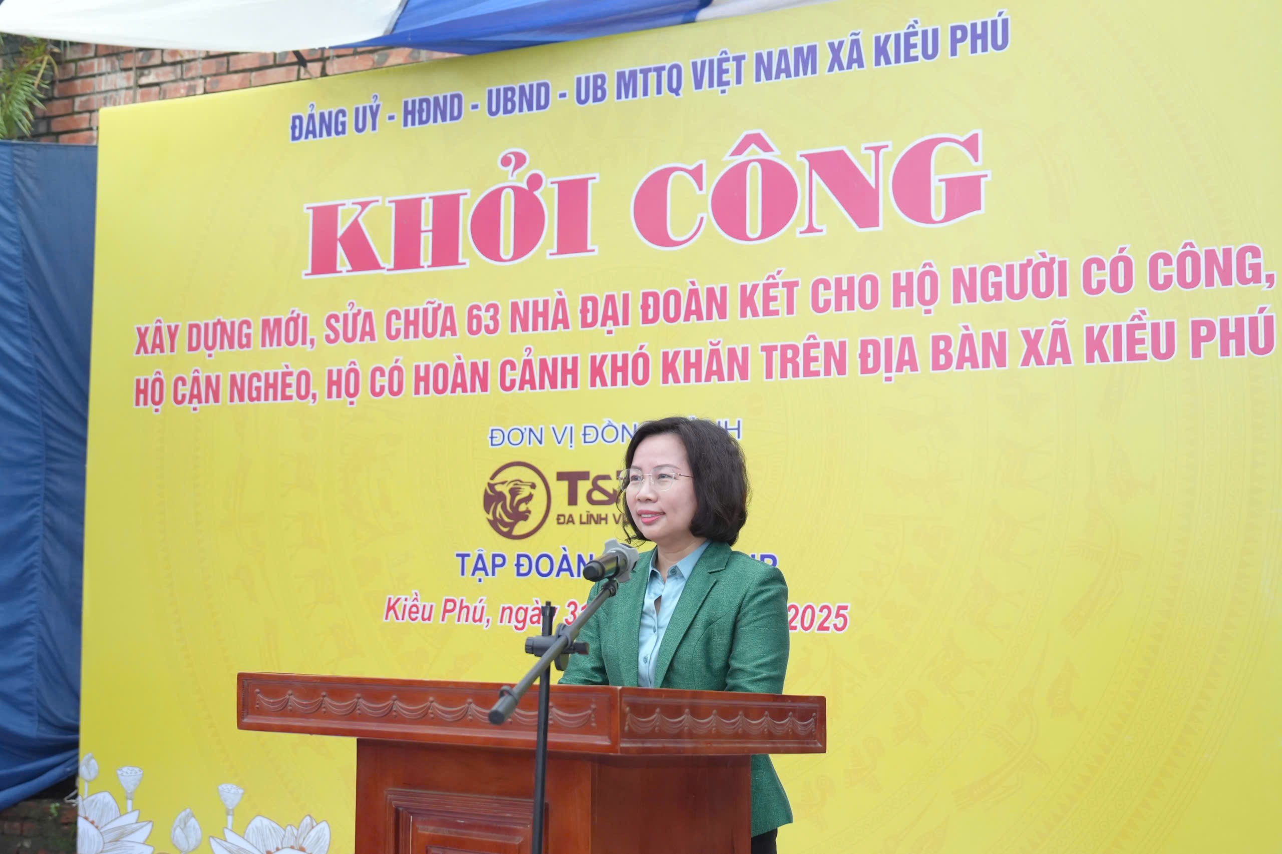 Khởi công đồng loạt 63 căn nhà cho hộ người có công và cận nghèo tại xã Kiều Phú