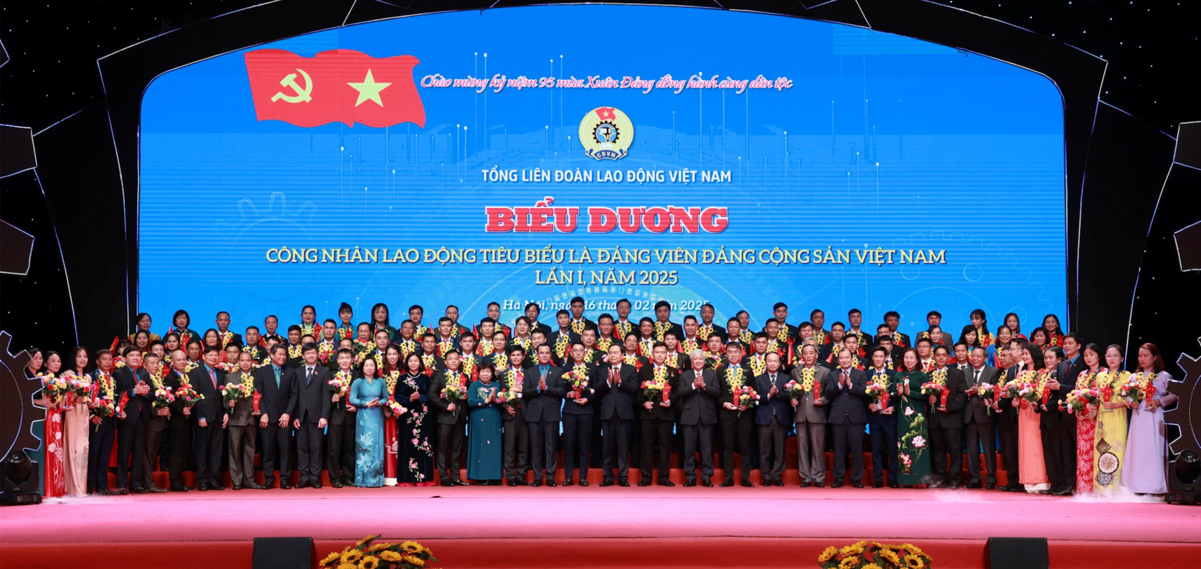 Bài 1: Giữ vững và tăng cường bản chất giai cấp công nhân của Đảng - Yêu cầu cấp thiết trong kỷ nguyên mới