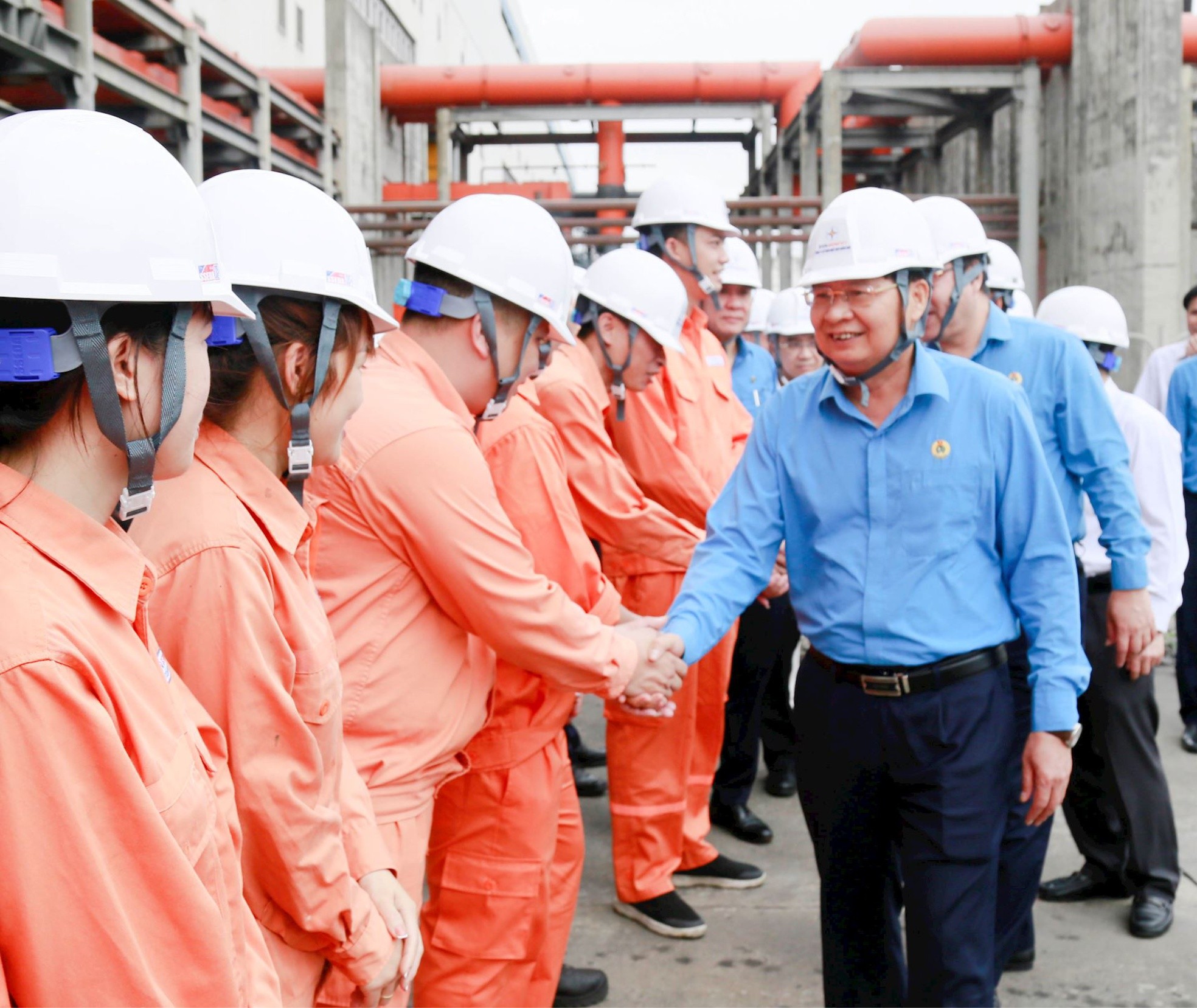 Bài 2: Đầu tư cho giai cấp công nhân - “chìa khóa” tăng trưởng bền vững