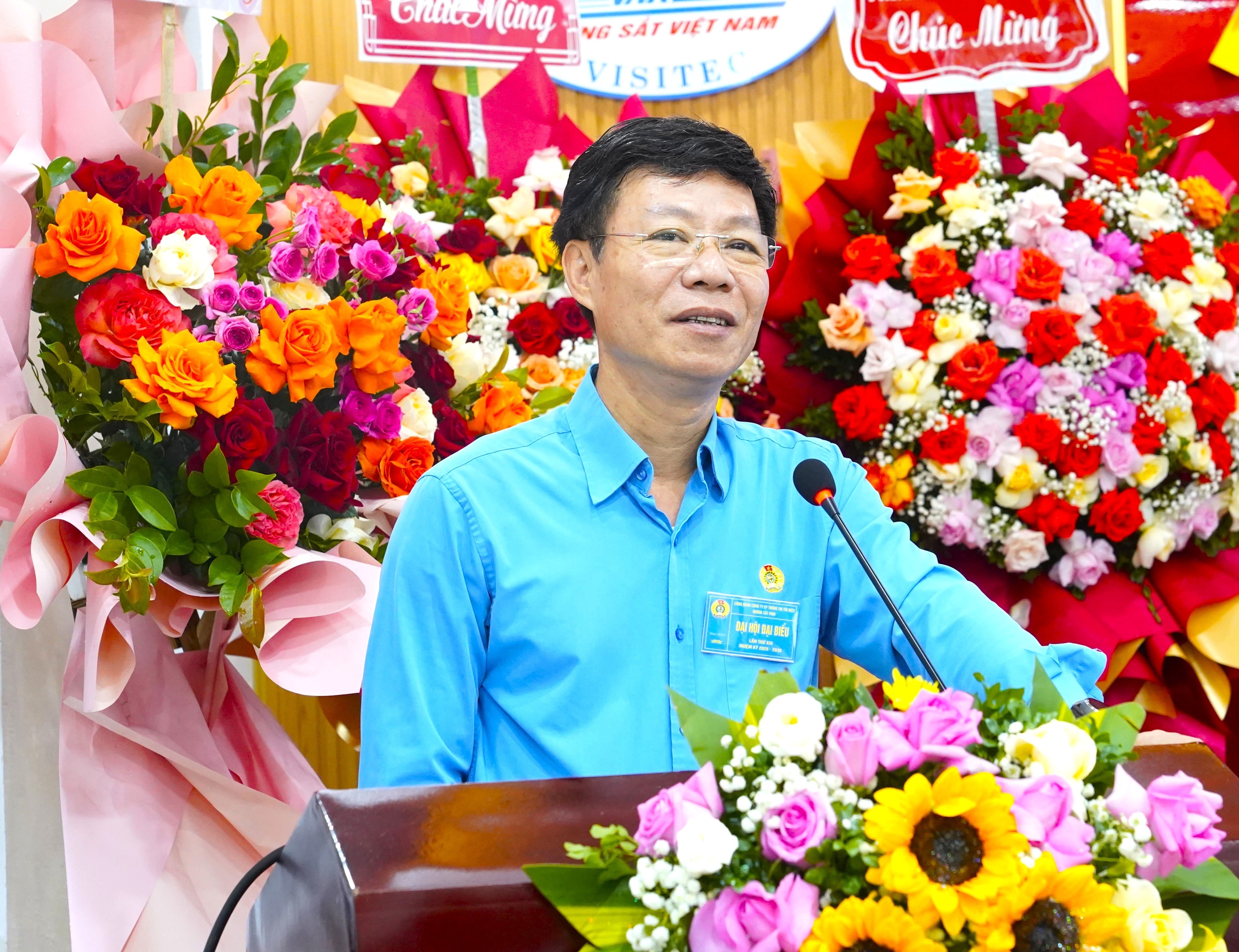 Công đoàn đồng hành sâu sát với chuyên môn, góp sức hoàn thành tốt nhiệm vụ được giao Công đoàn đồng hành sâu sát với chuyên môn, góp sức hoàn thành tốt nhiệm vụ được giao