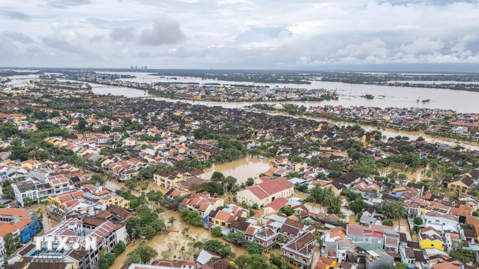 Bí thư Thành ủy Hà Nội gửi thư thăm hỏi, hỗ trợ Nhân dân 3 tỉnh, thành phố bị thiệt hại do mưa lũ Bí thư Thành ủy Hà Nội gửi thư thăm hỏi, hỗ trợ Nhân dân 3 tỉnh, thành phố bị thiệt hại do mưa lũ