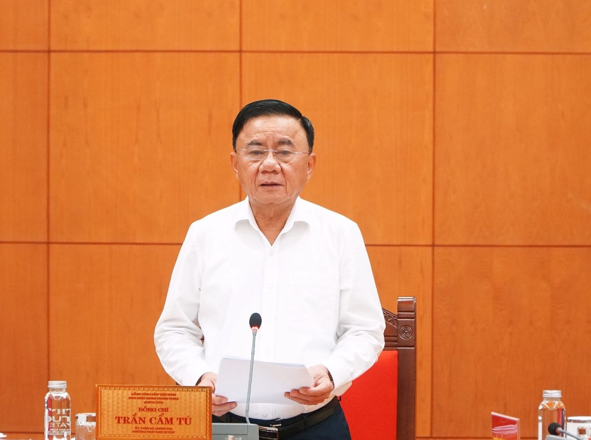 Kết luận của Bộ Chính trị, Ban Bí thư về công tác đại hội đảng bộ trực thuộc Trung ương và nhiệm vụ thời gian tới