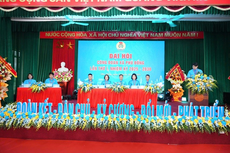 Công đoàn xã Phù Đổng: Chú trọng thương lượng, ký kết Thỏa ước lao động tập thể