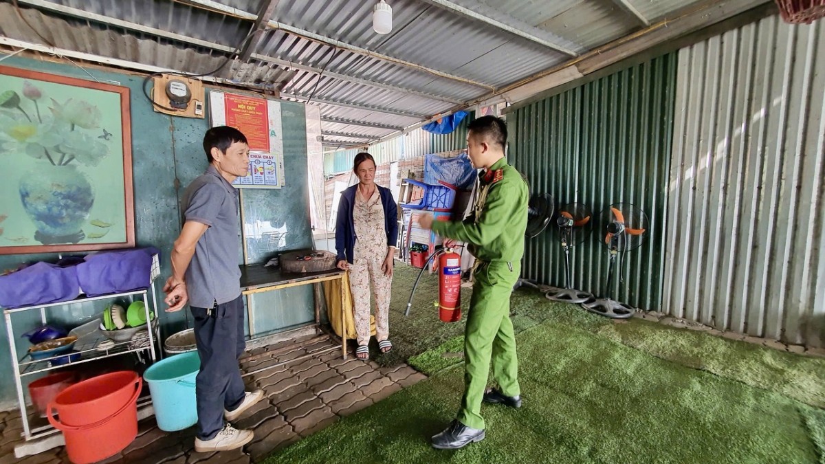 Hà Nội tăng cường đảm bảo an toàn phòng cháy, chữa cháy từ cơ sở Hà Nội tăng cường đảm bảo an toàn phòng cháy, chữa cháy từ cơ sở