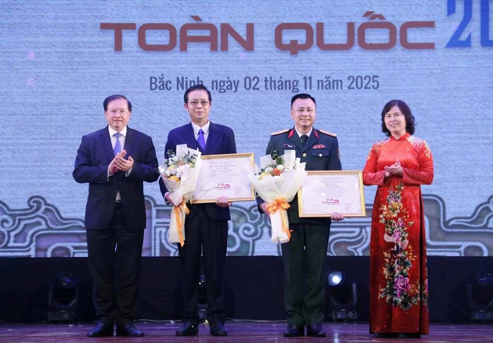 Bế mạc Liên hoan Chèo toàn quốc 2025: Đưa hơi thở cuộc sống đương đại vào sân khấu
