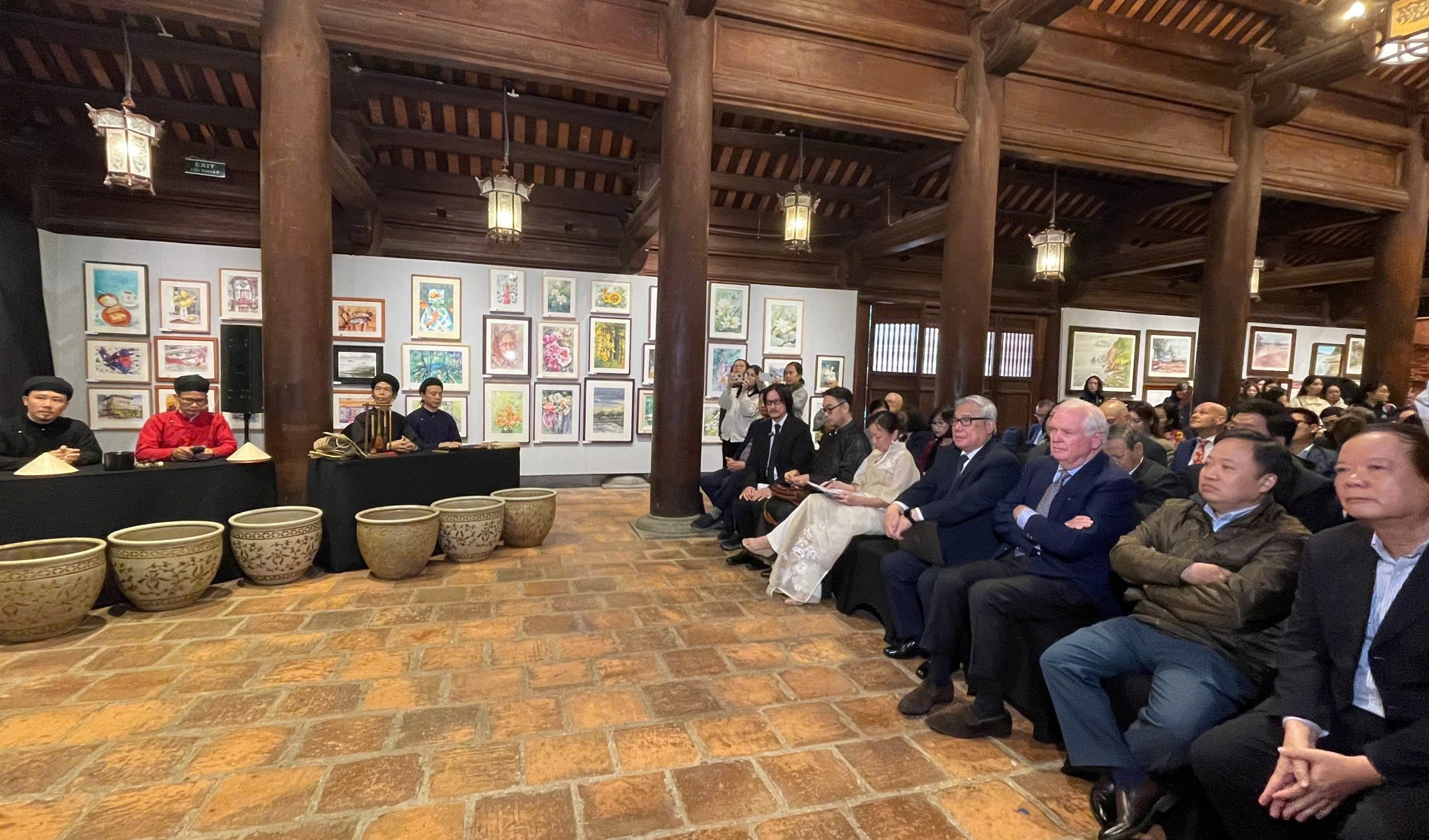 Vai trò của di sản giáo dục trong việc hình thành bản sắc dân tộc