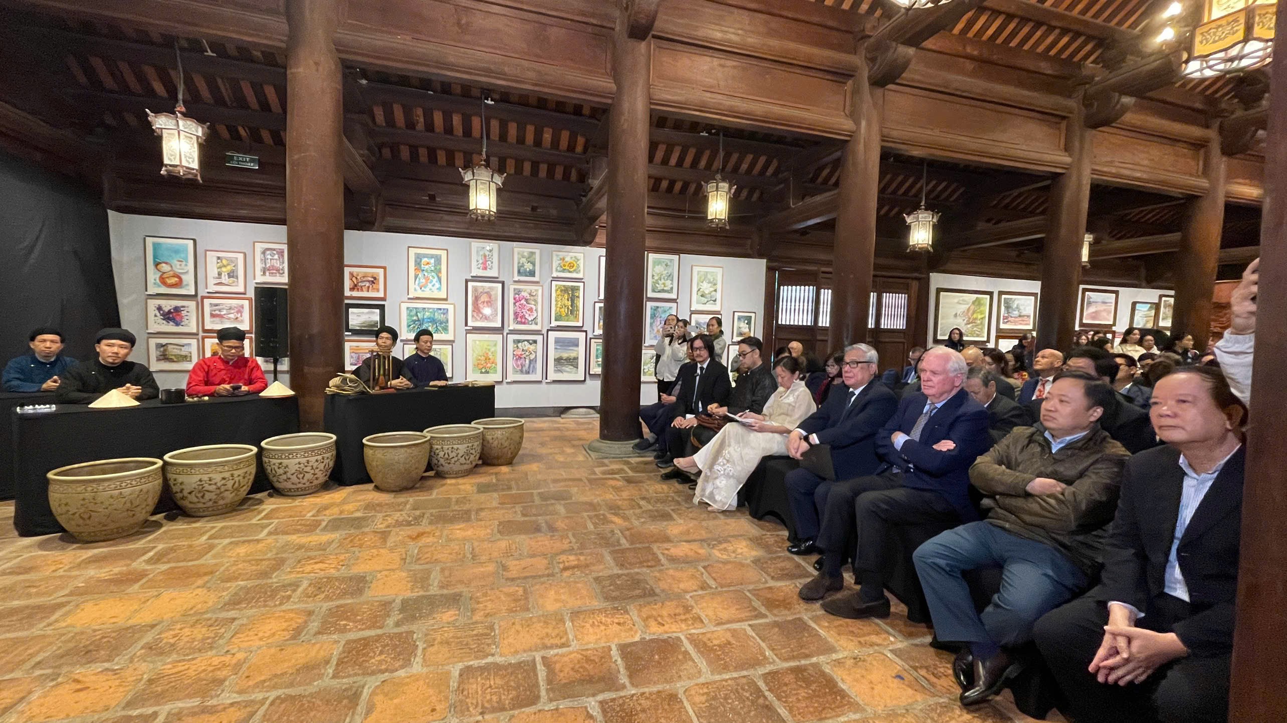 Vai trò của di sản giáo dục trong việc hình thành bản sắc dân tộc Vai trò của di sản giáo dục trong việc hình thành bản sắc dân tộc