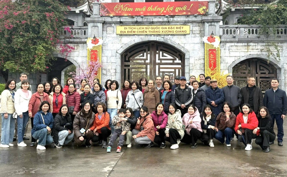 Chăm lo chu đáo, bảo vệ thiết thực quyền lợi người lao động